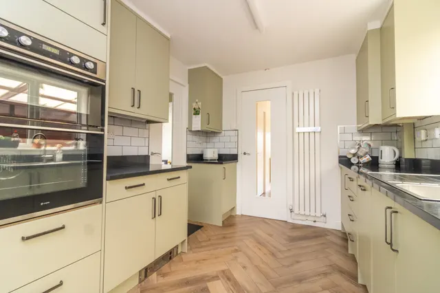 Photo 2 — Miller Close, Leicester, Leicester, LE4 7TU
