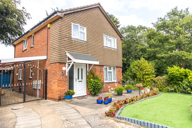 Miller Close, Leicester, Leicester, LE4 7TU, photo 1