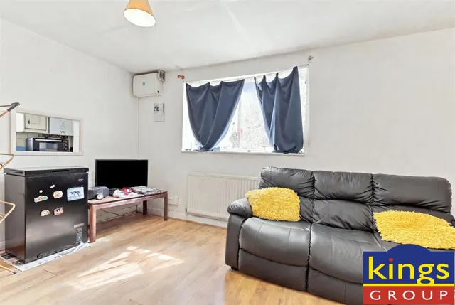 Church Street, Edmonton, N9, photo 2