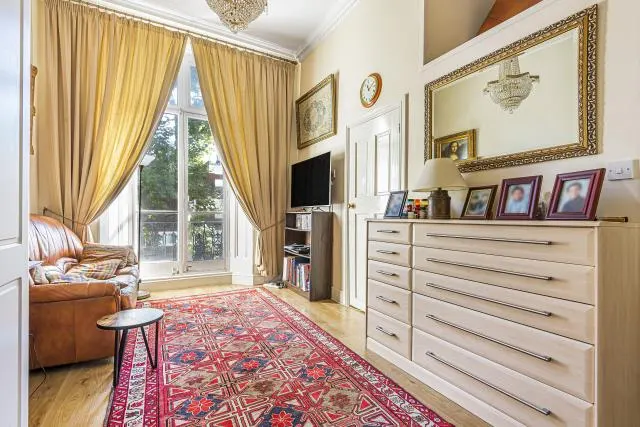 Queensborough Terrace, London, W2, photo 3