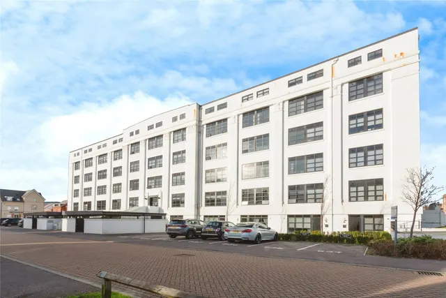 Fullbrook Drive, Basingstoke, RG21, photo 1