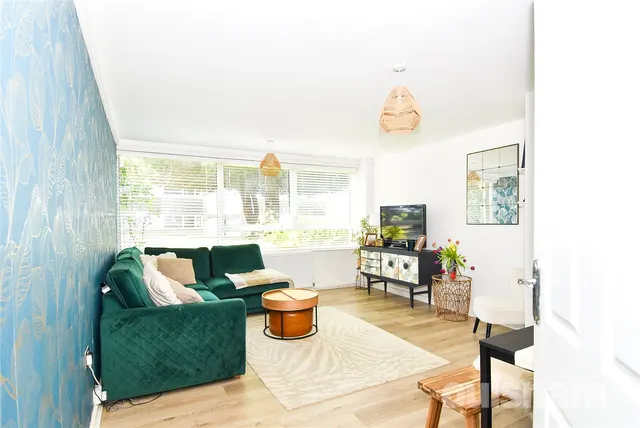 Photo 3 — Pinehurst Drive, Kings Norton, Birmingham, West Midlands, B38 8TH