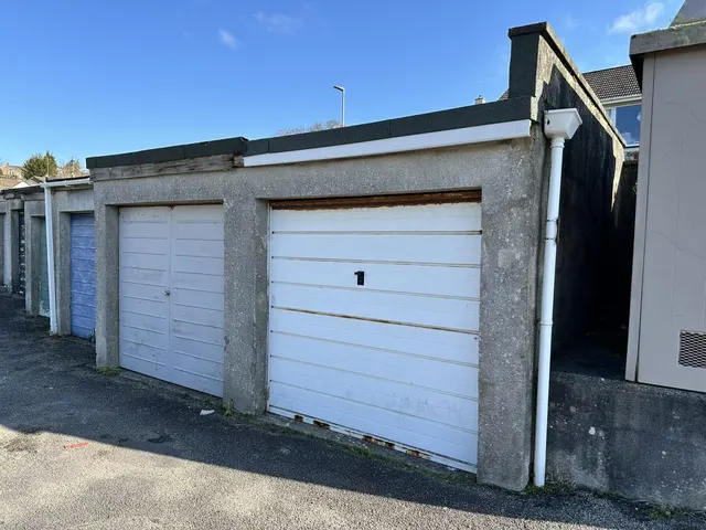 Upland Crescent, Truro, TR1, photo 1