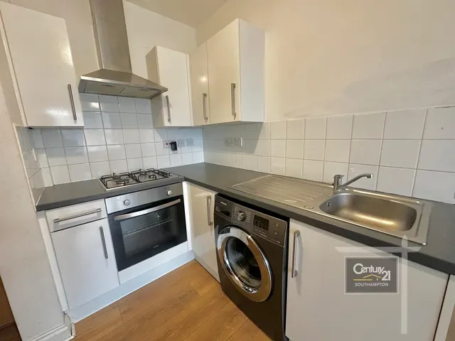 St. James Road, Southampton, SO15, photo 3