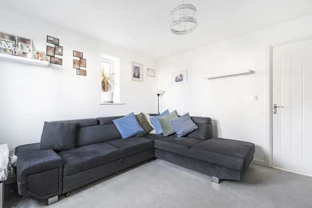 Whitworth Way, Wantage, photo 2