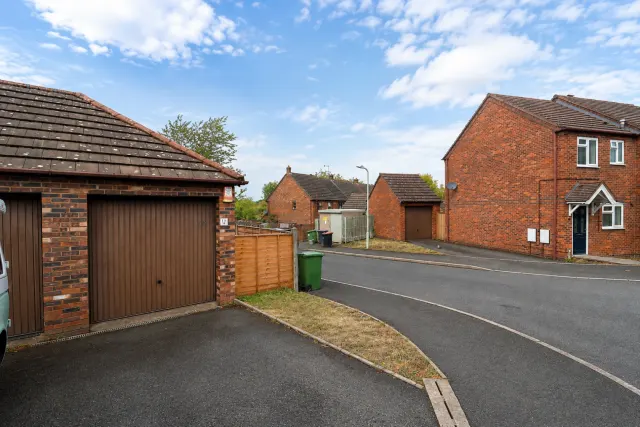 Reynolds Drive, Telford, photo 2