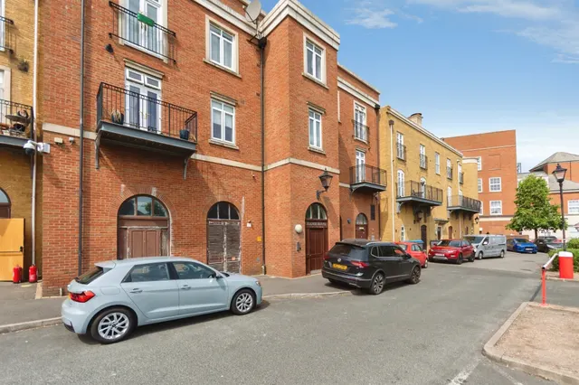 Main Street, Shirley, B90, photo 1