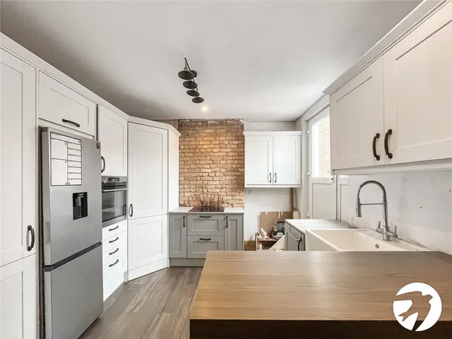 2 bedroom 2 bedroom property, Charlton Street, Maidstone, ME16