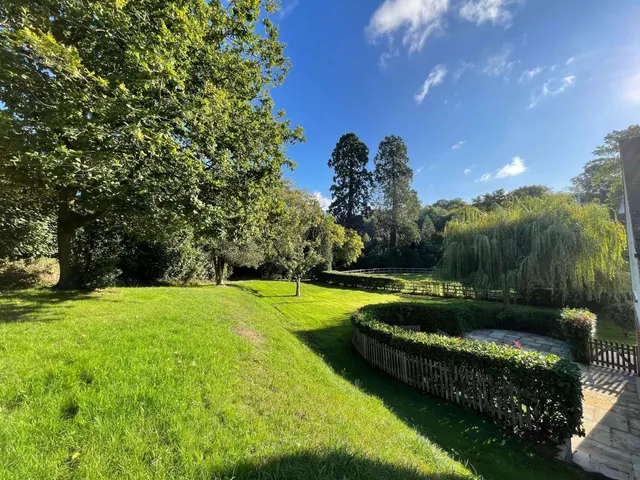Photo 2 — Mapleton Road, Westerham, Kent, TN16 1PS