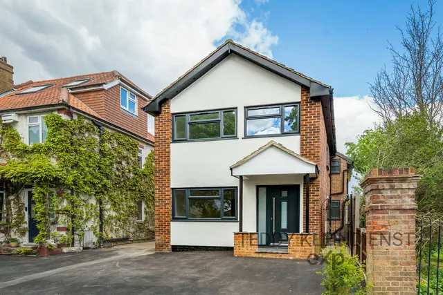 Photo 2 — Summer Road, Thames Ditton, KT7 0QP