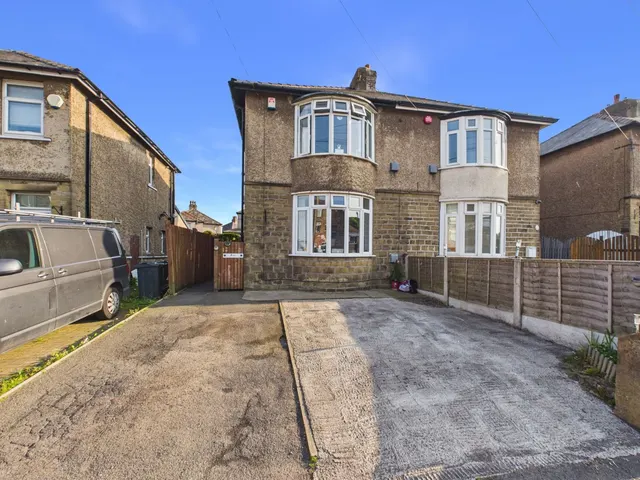New Hey Road, Huddersfield, HD3, photo 1