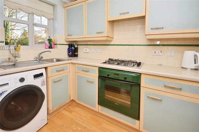 Friarscroft Way, Aylesbury, HP20, photo 2