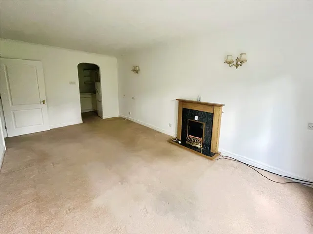 Photo 2 — Grove Avenue, Wilmslow, Cheshire, SK9