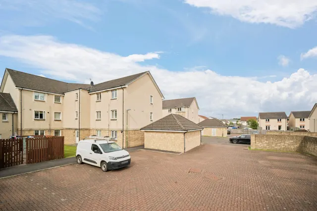 Meikle Inch Lane, Bathgate, photo 1