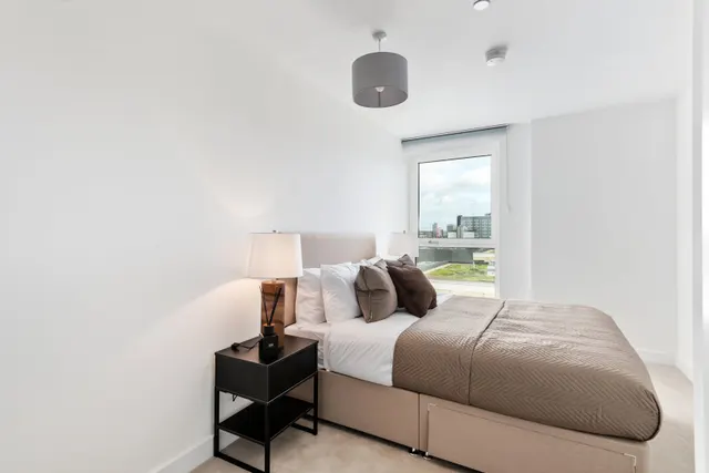 Escapade Place, London, E14, photo 3