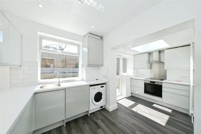 Photo 2 — Ringstead Avenue, Sheffield, South Yorkshire, S10