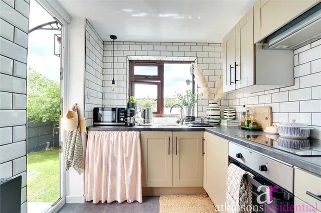 Conybury Court, Conybury Close, Waltham Abbey, Essex, EN9 3PN, photo 1