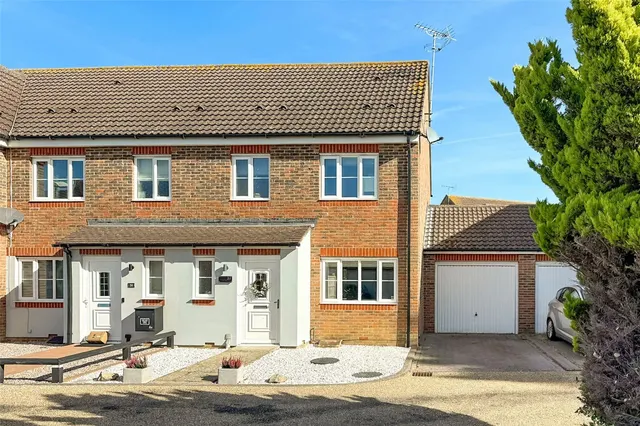 Littlehampton, BN17, photo 1
