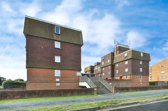 Photo 2 — Balcombe Road, Peacehaven