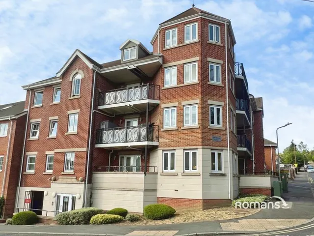 Hamilton Road, High Wycombe, HP13, photo 1