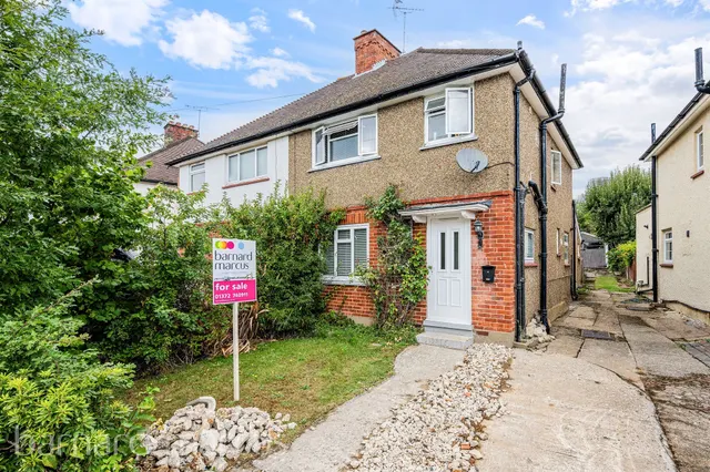 The Crescent, Epsom, photo 1