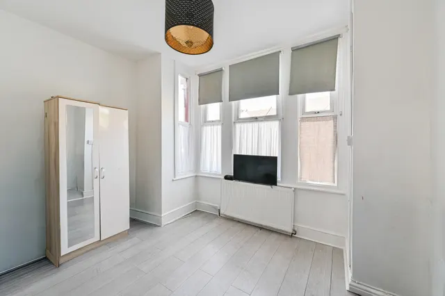 Lewin Road, London, photo 2
