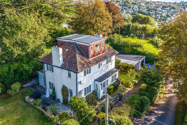Lorris Drive, Teignmouth, Devon, TQ14