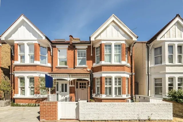 Alwyn Avenue, W4, photo 1
