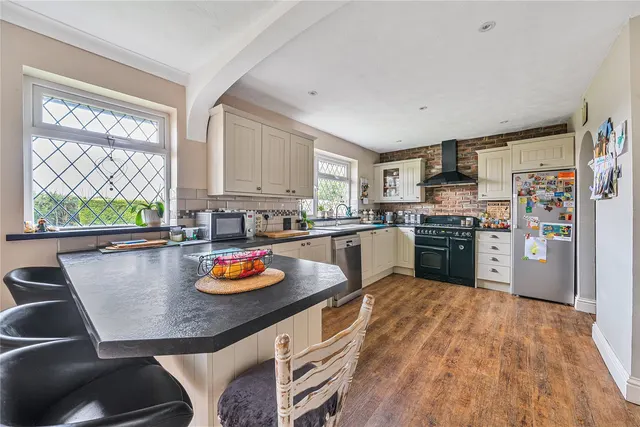 Photo 3 — Forgefield, Biggin Hill, Westerham, TN16
