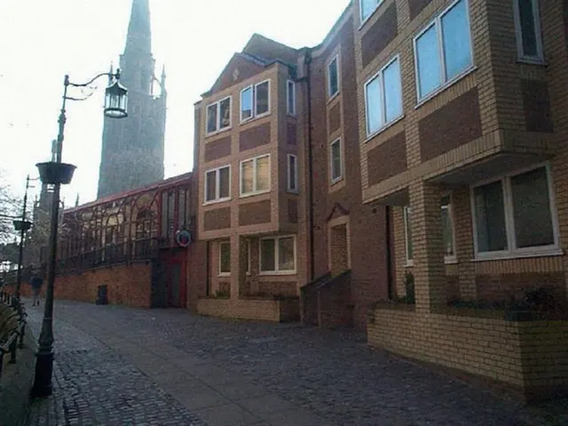 Trinity Walk, Broadgate, CV1, photo 1
