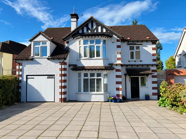 Stroud Road, GL1, photo 1