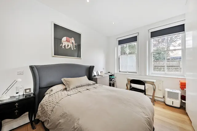 Prince of Wales Drive, Battersea, SW11, photo 3