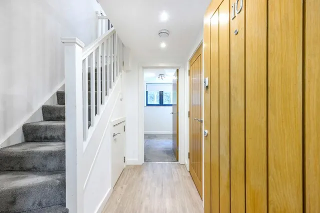 Cormongers Lane, Nutfield, RH1, photo 3