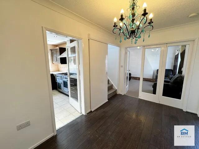 Downing Drive, Leicester, LE5, photo 2