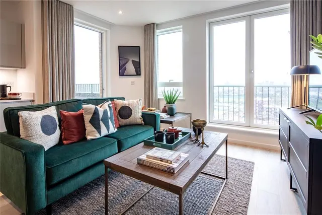 Vetchling Way, London, N18, photo 2