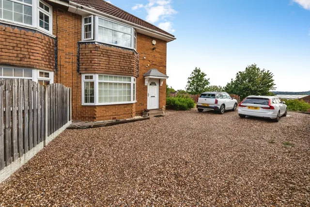 Batworth Drive, Sheffield, S5, photo 1