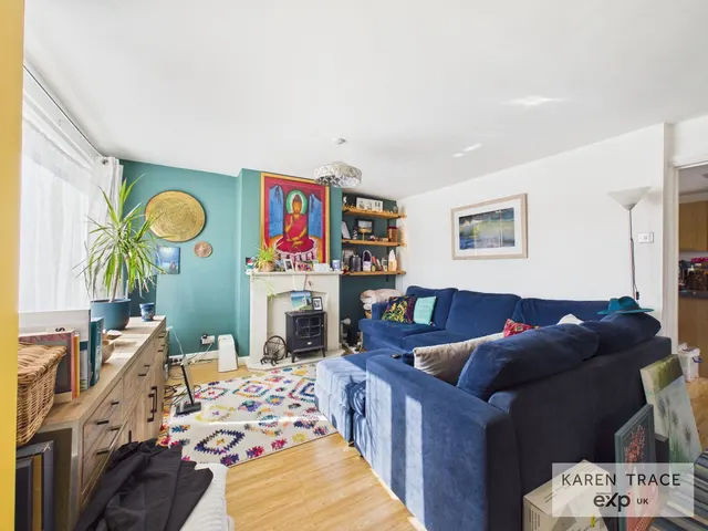 Meadow Drive, St Blazey, PL24, photo 3