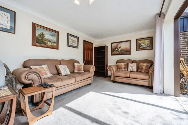 Photo 2 — Abbotts Way, Wingrave, Aylesbury