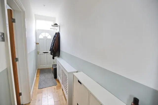 Grosvenor Street, Prestwich, M25, photo 2