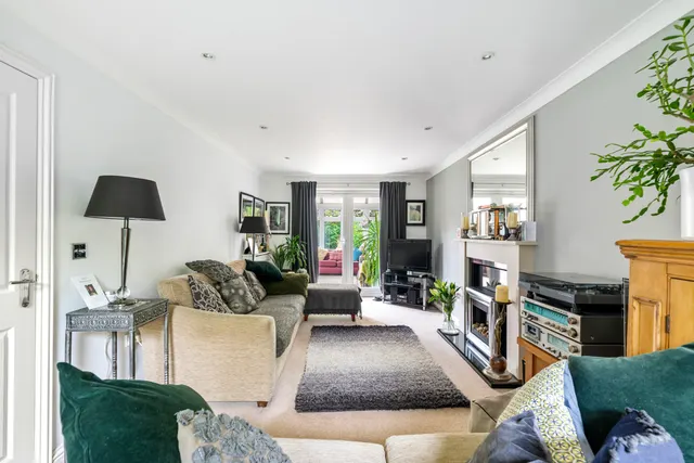 Raven's View, Witham St. Hughs, LN6, photo 3