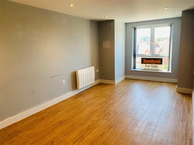 Photo 3 — Paragon Place, Bridgwater TA6 6XY
