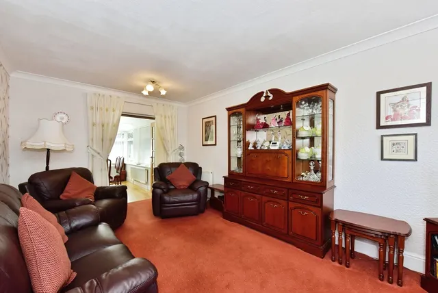 Photo 3 — Motehall Drive, Sheffield, South Yorkshire, S2