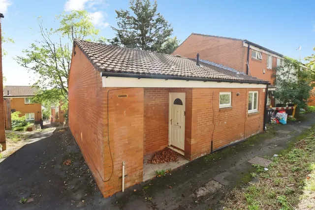 Carmarthen Grove, Willsbridge, BS30, photo 1