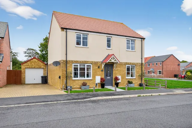 Pascoe Drive, Great Yarmouth, NR29, photo 2
