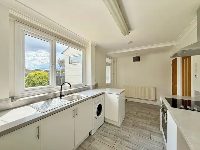 Arisdale Avenue, South Ockendon, RM15, photo 2