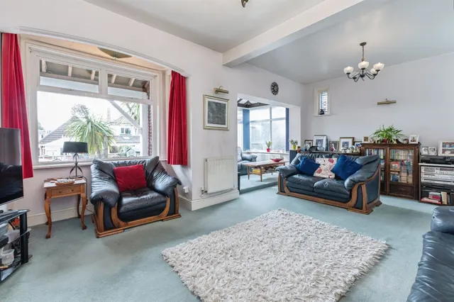 Kingswell Road, Bournemouth, BH10, photo 2