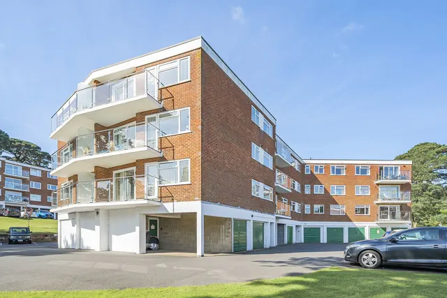 Belle Vue Road, Bournemouth, BH6 3BG, photo 1