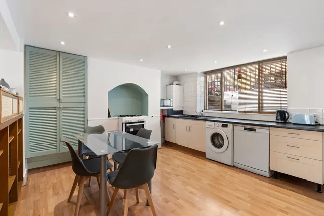 Offord Road, London, N1, photo 2