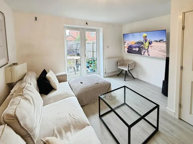 Barnsdale Drive, Peterborough, PE7, photo 2