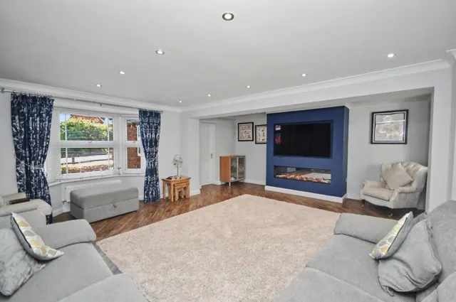Cukow Close, Mawsley, photo 2